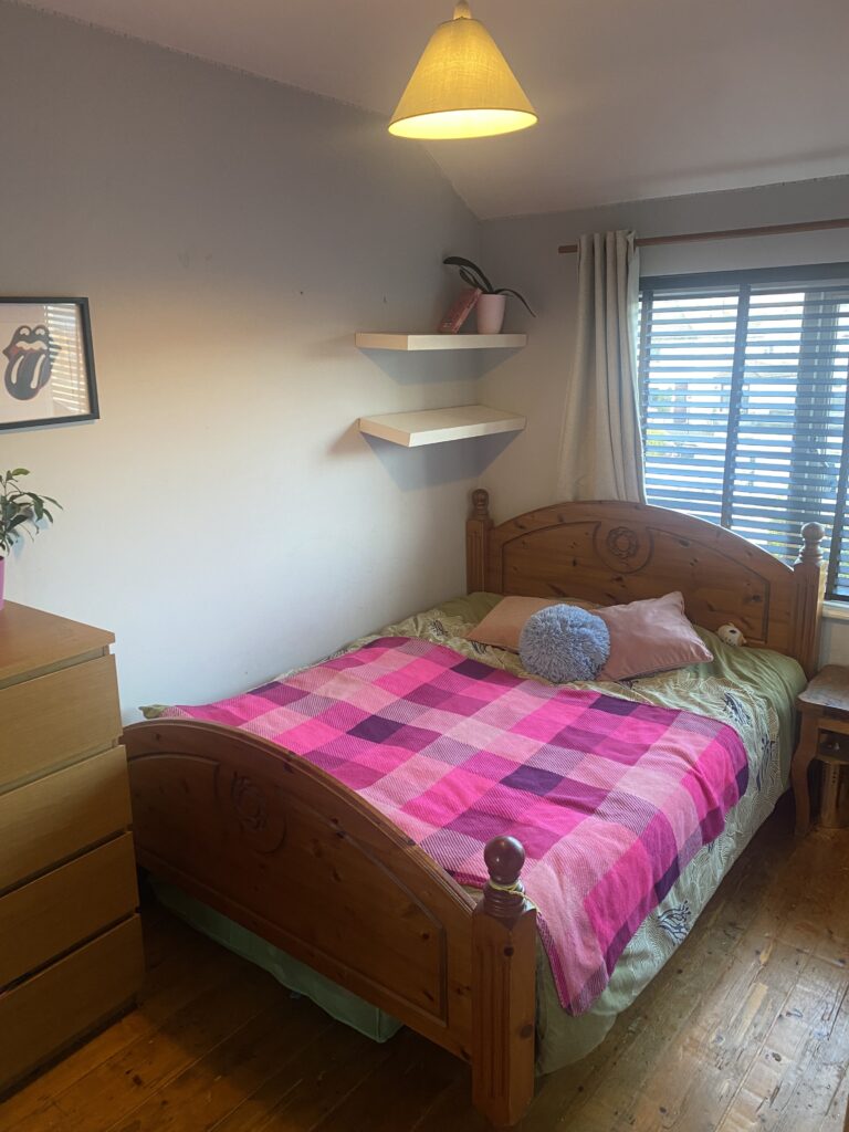 562298c5-3560-432b-9eef-2c4b063f3c7d-photographs-IMG_0943