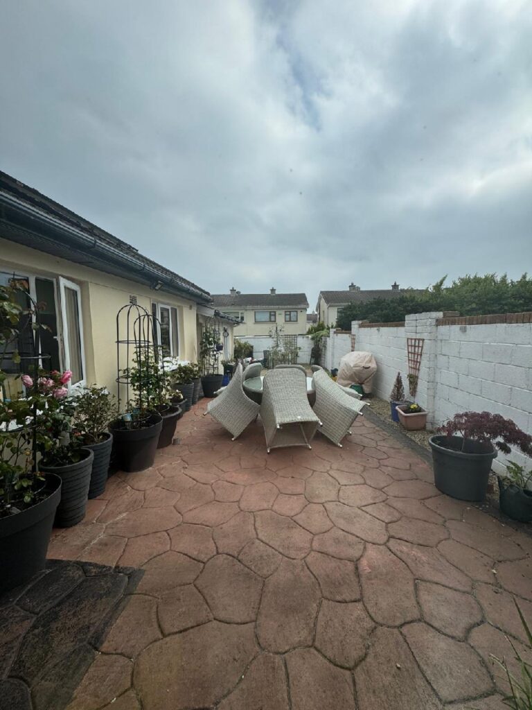 photo_5845836298634512463_y