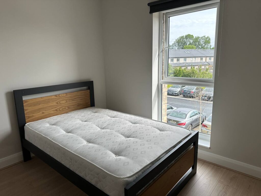 photo_5998806558223482409_y