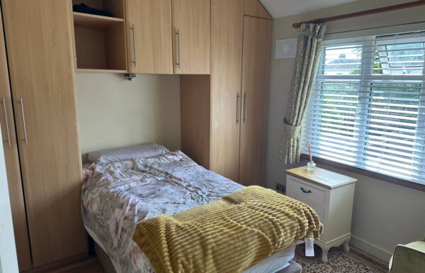 photo_6021466015403197112_y