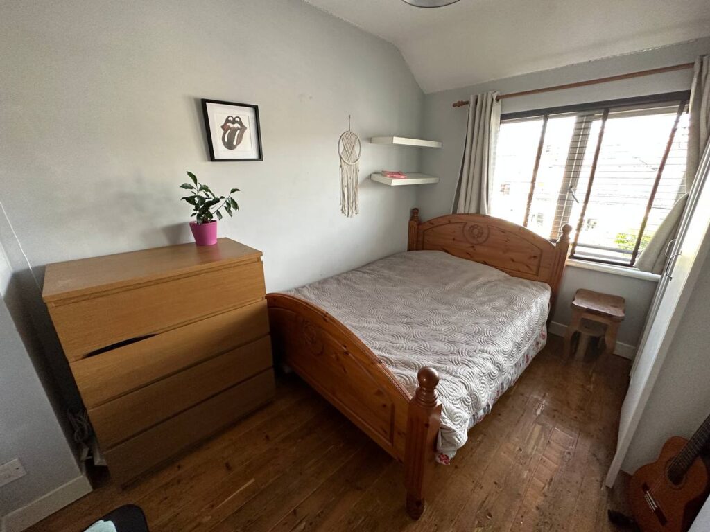 photo_6026254813743924893_y