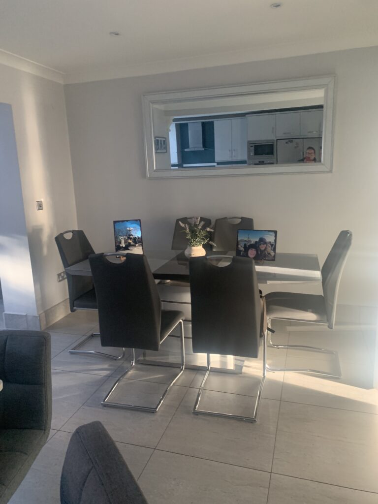 c95f48f5-37c2-4ee8-96b7-f73750d78d3f-photographs-IMG_0261 (2)