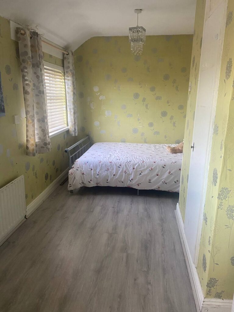 photo_5825529766273468929_y (1)