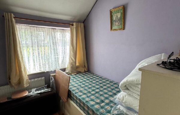 photo_5883968993973357597_y