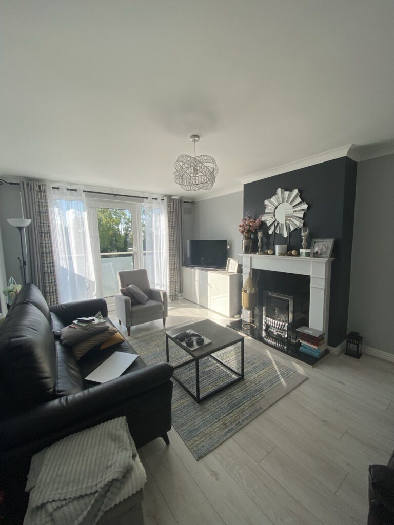 photo_6025917147710080355_y