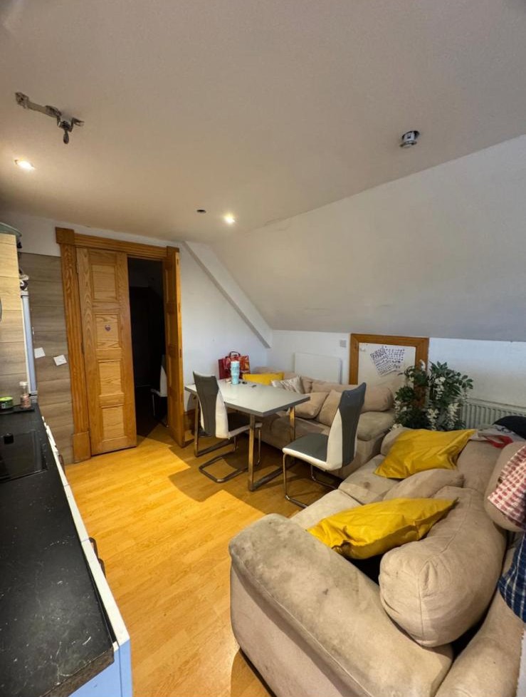 531b26f915e04e078bbd75174b82130a