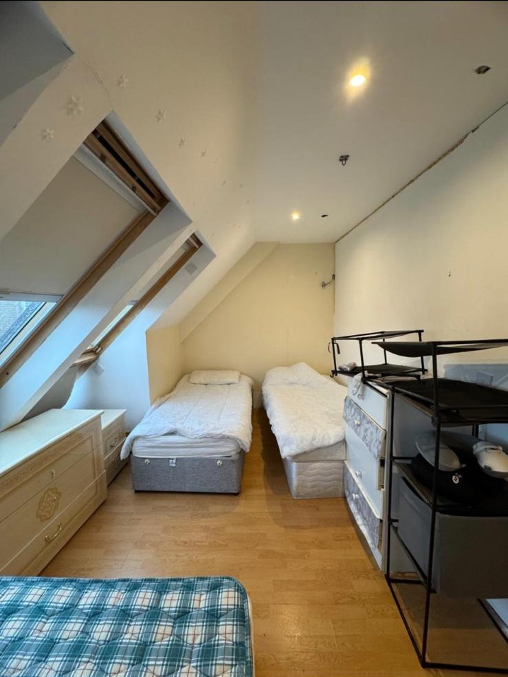 ece4c7a9c8f84886b62e232ccc1692a0